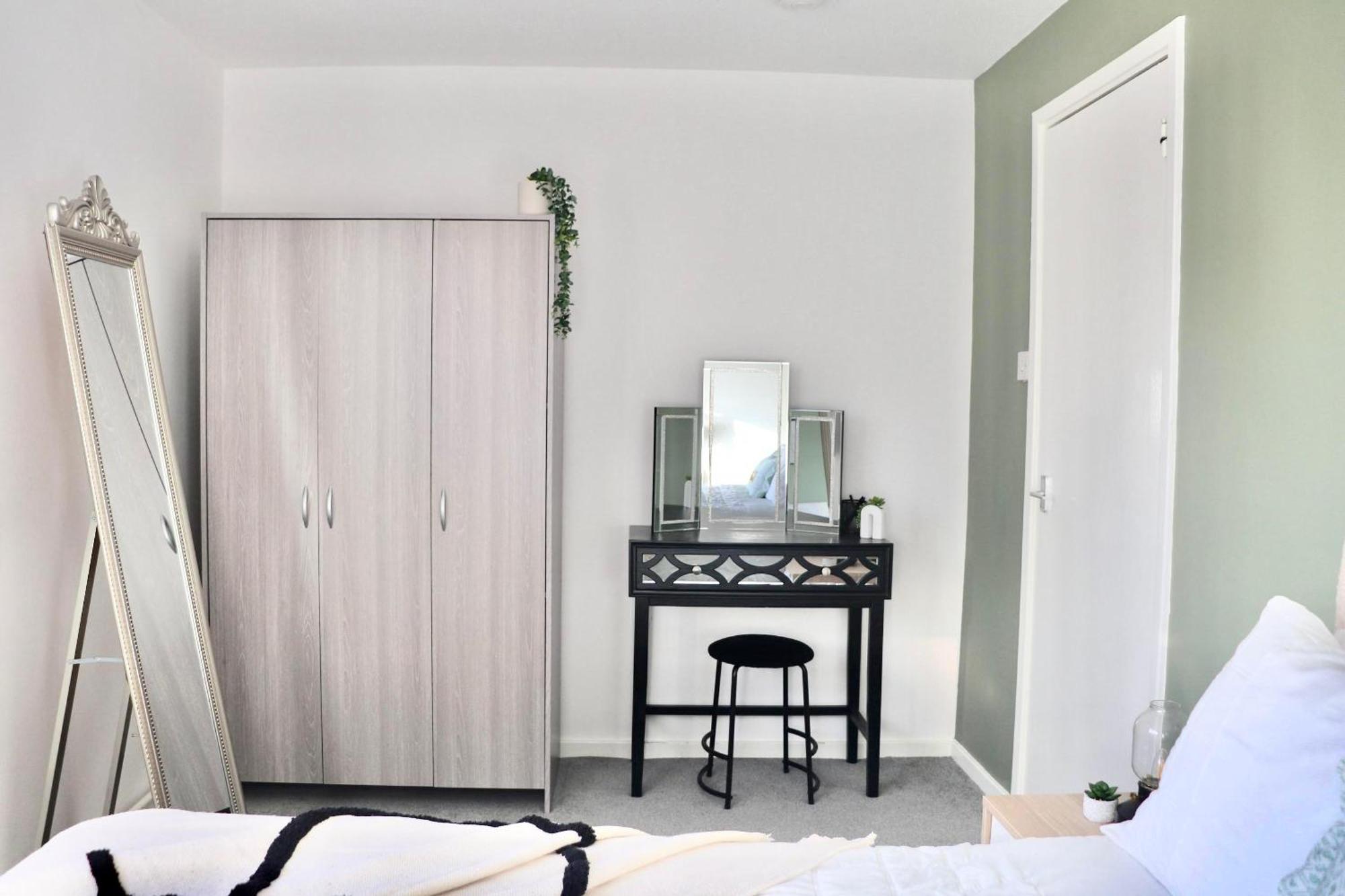 Stunning Apartment, Sleeps 4, Central London, 1 Bedroom, Zone 1, Kennington - Open For Business Stays, Long Stays And Families Relocating Dış mekan fotoğraf